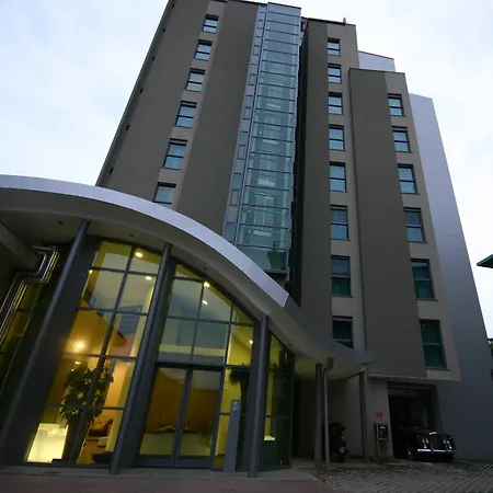 Mihotel 호텔 4*