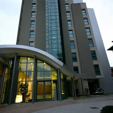 מלון Mihotel