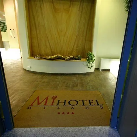 מלון Mihotel 4*